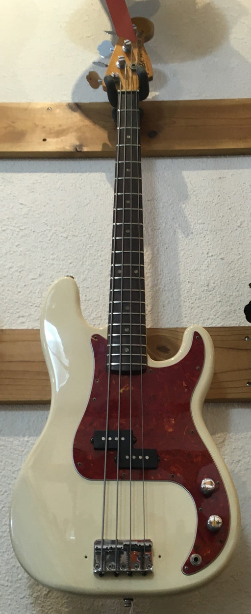 Used Fender Precision Bass Olympic White With Bag