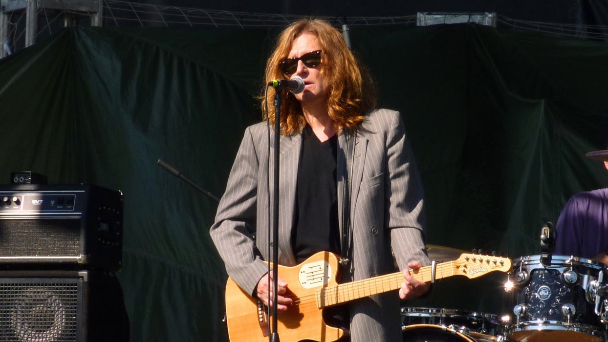 Pre Owned Godin Acoustasonic Natural With HSC - John Waite Collection