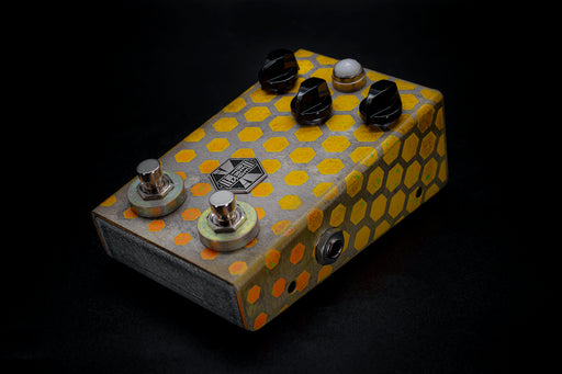 BeetronicsFX Limited Edition Octahive Super High Gain Fuzz High Octave Dual Footswitch Yellow