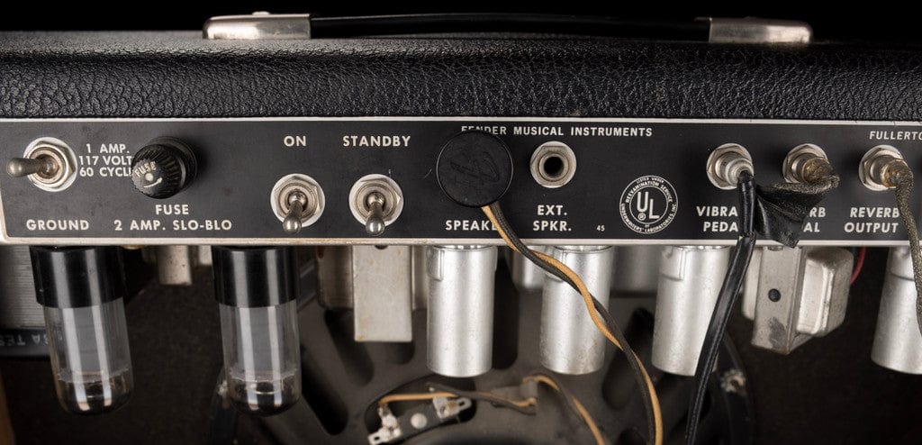 Vintage 1968 Fender Deluxe Reverb Black/Silver Guitar Amp Combo