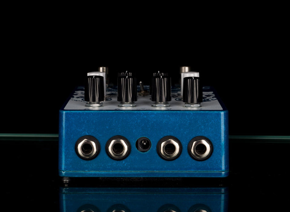 Used EarthQuaker Devices Avalanche Run Reverb/Delay Guitar Effect Pedal With Box